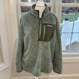 Vineyard Vines Fleece pullover in sage green